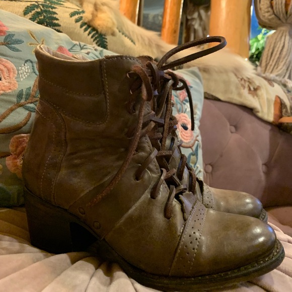 GUC FREEBIRD BY STEVEN CAGE BOOTS! - Picture 5 of 8